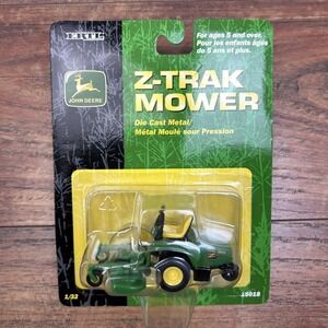 ERTL John Deere Z-Trak Mower #15018  1/32 Scale‎ New in Package